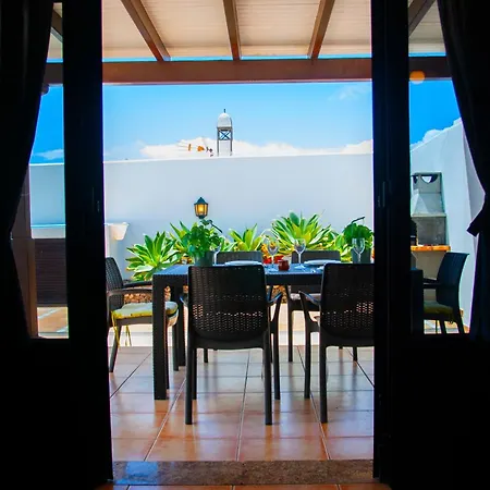 Villa Conil With Heated Pool And Air Conditioning Playa Blanca (Lanzarote)