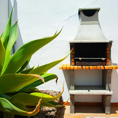 Villa Conil With Heated Pool And Air Conditioning *