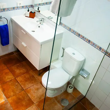 Conil With Heated Pool And Air Conditioning